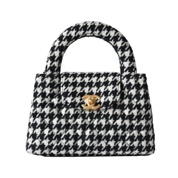 CHANEL Handbags - Chanel Tweed Houndstooth Quilted Nano Kelly Handbag Gold Hardware Black White